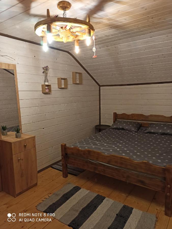 Сімейний Затишок Апартаменти 오르야브치크 외부 사진